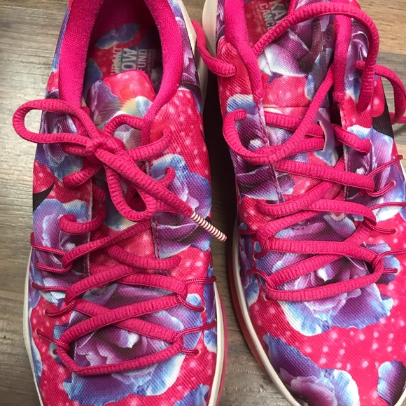 Brand new never worn Kevin Durant Kay Yow cancer fund Aunt pearl special edition - Picture 8 of 8